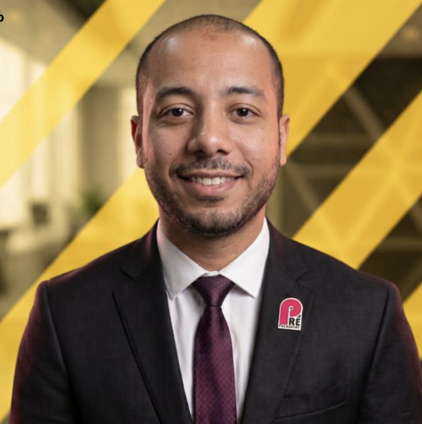 مصطفى عادل